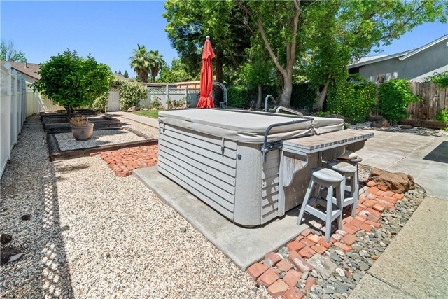 3014 California Park Drive, Chico CA: https://media.crmls.org/medias/e97f1662-e6af-49c2-bc36-10edfde1c16a.jpg
