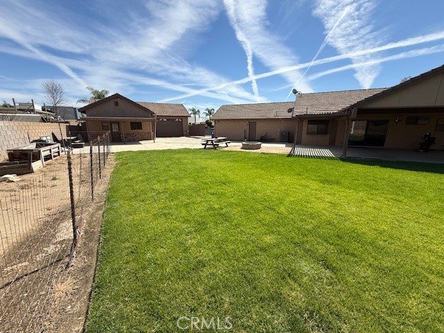 19534 Kiningham Drive, Bloomington CA: https://media.crmls.org/medias/e97f6da0-2986-4b0a-8850-8ddea842fccb.jpg