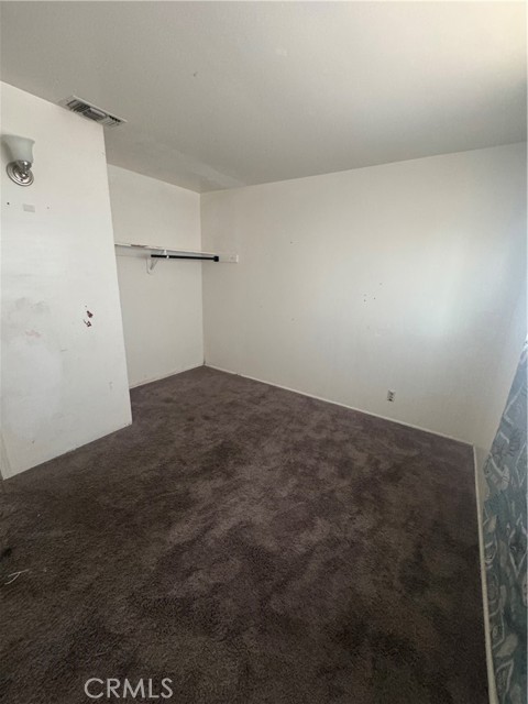 1901 Sunrise Road, Barstow CA: https://media.crmls.org/medias/e980aa88-097a-4e91-8f8f-2f2d6fa49210.jpg