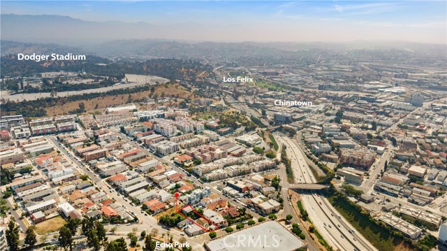 1037 Alpine Street, Los Angeles CA: https://media.crmls.org/medias/e980e056-e6a0-4d5d-be0f-31bd9c90a210.jpg