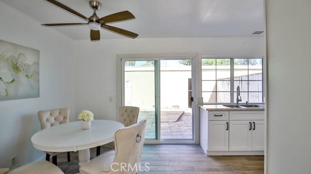 Detail Gallery Image 13 of 48 For 3041 S Sycamore St #C,  Santa Ana,  CA 92707 - 3 Beds | 1/1 Baths