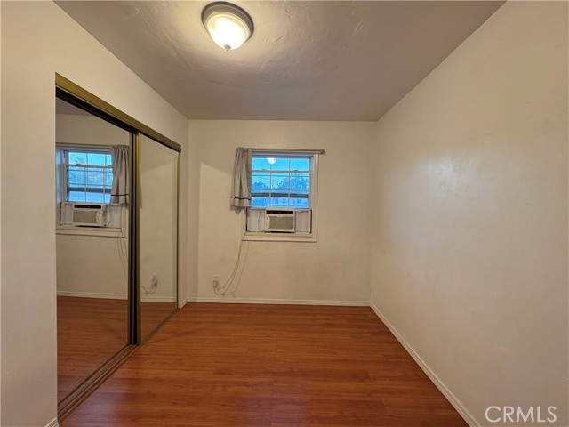 Detail Gallery Image 4 of 6 For 607 N Harbor Bld #1/2,  Fullerton,  CA 92832 - 2 Beds | 1 Baths