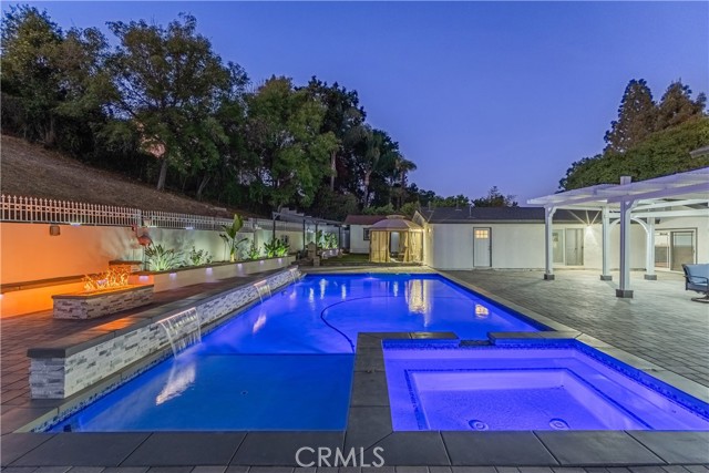 Detail Gallery Image 34 of 49 For 573 N Jalapa, Covina,  CA 91724 - 6 Beds | 3/1 Baths