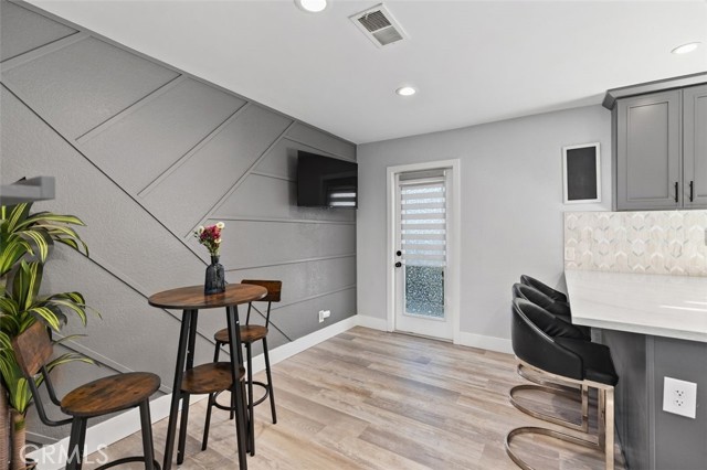 Detail Gallery Image 4 of 32 For 9 Flaxwood, Irvine,  CA 92614 - 3 Beds | 2/1 Baths