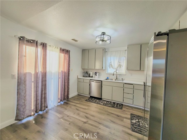 Detail Gallery Image 12 of 30 For 1485 Hansen Ave, Merced,  CA 95340 - 3 Beds | 2 Baths
