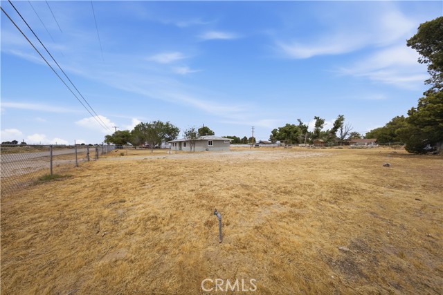 Detail Gallery Image 7 of 26 For 16657 Foothill Ave, Edwards,  CA 93523 - 4 Beds | 2 Baths