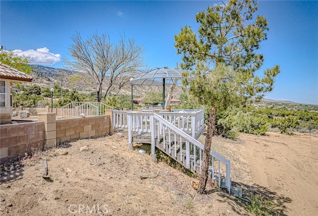 Detail Gallery Image 10 of 66 For 1028 Nielson Rd, Pinon Hills,  CA 92372 - 3 Beds | 2/1 Baths