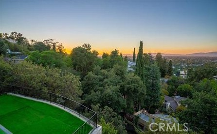 3728 Berry Drive, Studio City CA: https://media.crmls.org/medias/e98657c7-6736-4d50-915b-dd66cfe2b244.jpg