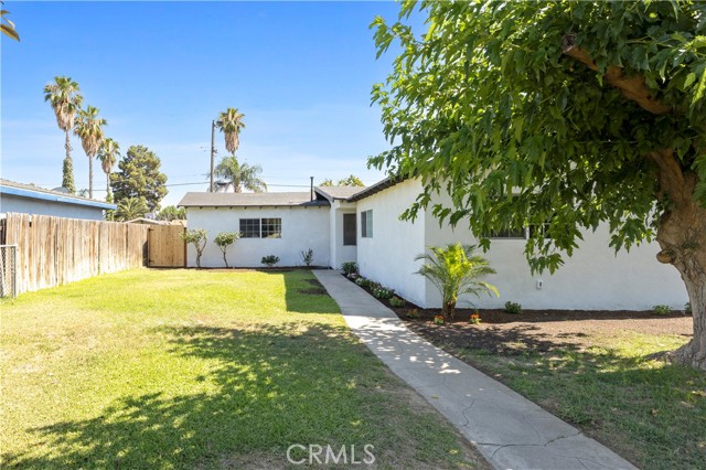 Detail Gallery Image 6 of 38 For 2521 Pacheco Rd, Bakersfield,  CA 93307 - 4 Beds | 2 Baths