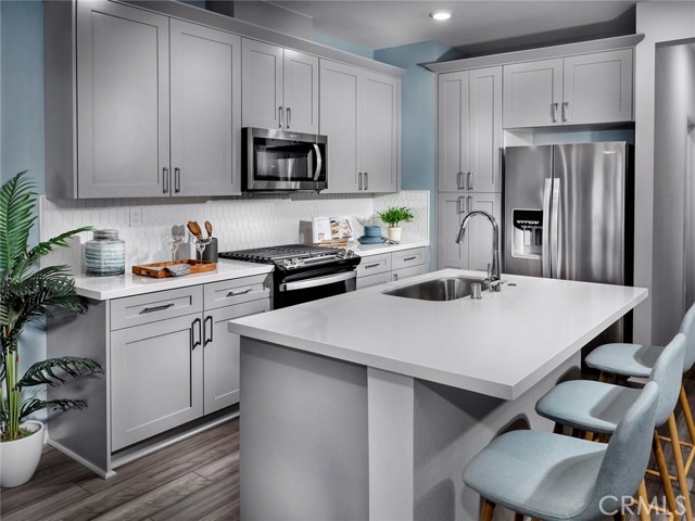 1551 Stratus Drive, Pomona CA: https://media.crmls.org/medias/e987a210-7f4b-44fd-82b7-e7fc034df00b.jpg