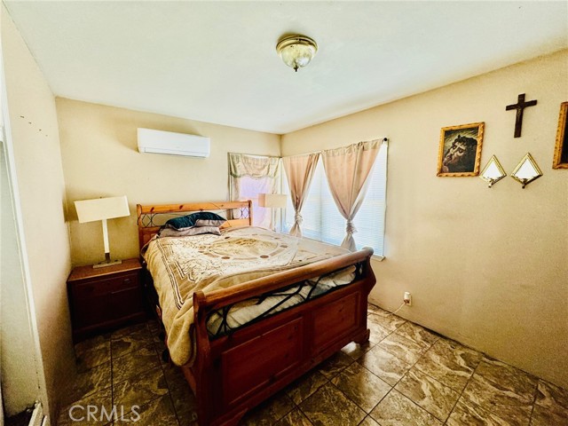 Detail Gallery Image 11 of 12 For 1807 Shamrock, Bakersfield,  CA 93304 - 3 Beds | 1 Baths