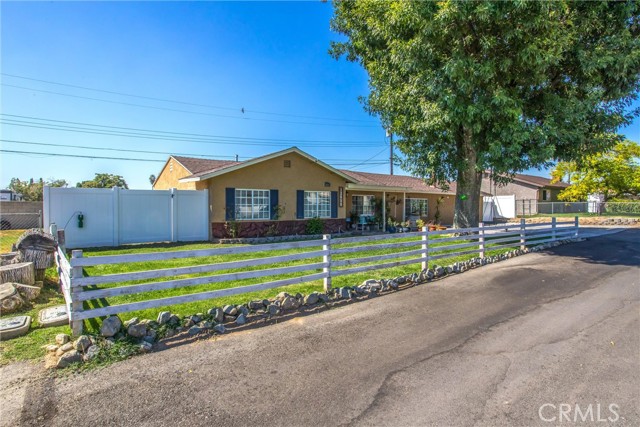 Detail Gallery Image 2 of 24 For 12656 Loma Vista Ct, Yucaipa,  CA 92399 - 3 Beds | 1 Baths