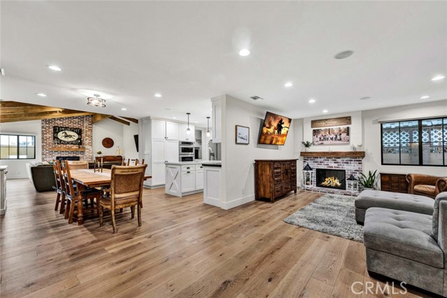 Detail Gallery Image 4 of 19 For 10691 Henderson Ave, Garden Grove,  CA 92843 - 4 Beds | 2 Baths