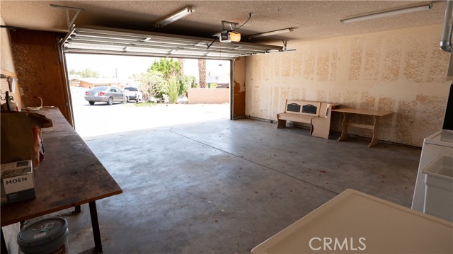 Detail Gallery Image 6 of 13 For 9035 Calle Escorial, Desert Hot Springs,  CA 92240 - 3 Beds | 2 Baths
