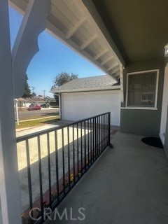 Detail Gallery Image 3 of 30 For 5102 W Carson St, Torrance,  CA 90503 - 3 Beds | 2 Baths