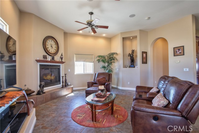 Detail Gallery Image 22 of 74 For 41805 Jojoba Hills Cir, Aguanga,  CA 92536 - 3 Beds | 2/1 Baths