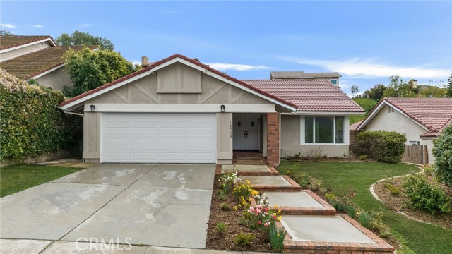 Detail Gallery Image 2 of 43 For 13754 Bear Valley Rd, Moorpark,  CA 93021 - 3 Beds | 2 Baths