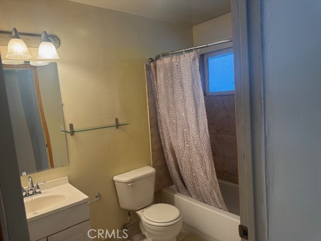 Detail Gallery Image 21 of 23 For 428 N Hollywood Way #203,  Burbank,  CA 91505 - 2 Beds | 2 Baths