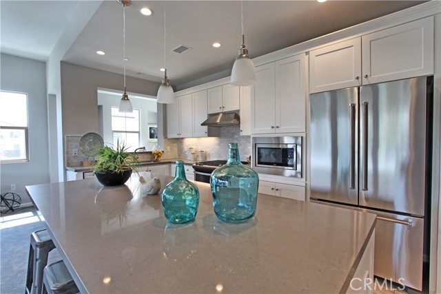 Detail Gallery Image 3 of 12 For 248 Bishop Landing, Irvine,  CA 92620 - 2 Beds | 2 Baths