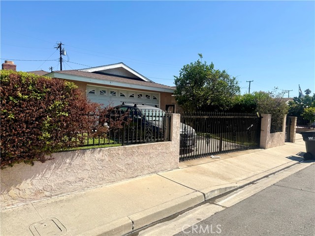 13431 Benbow Street, Baldwin Park CA: https://media.crmls.org/medias/e98a6497-c8c8-477c-b813-4afaa95bfa19.jpg