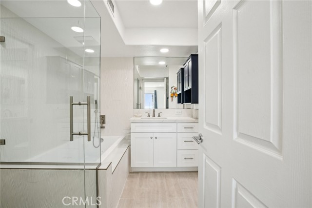 Detail Gallery Image 20 of 37 For 200 Pacific Coast #130,  Huntington Beach,  CA 92648 - 1 Beds | 1 Baths