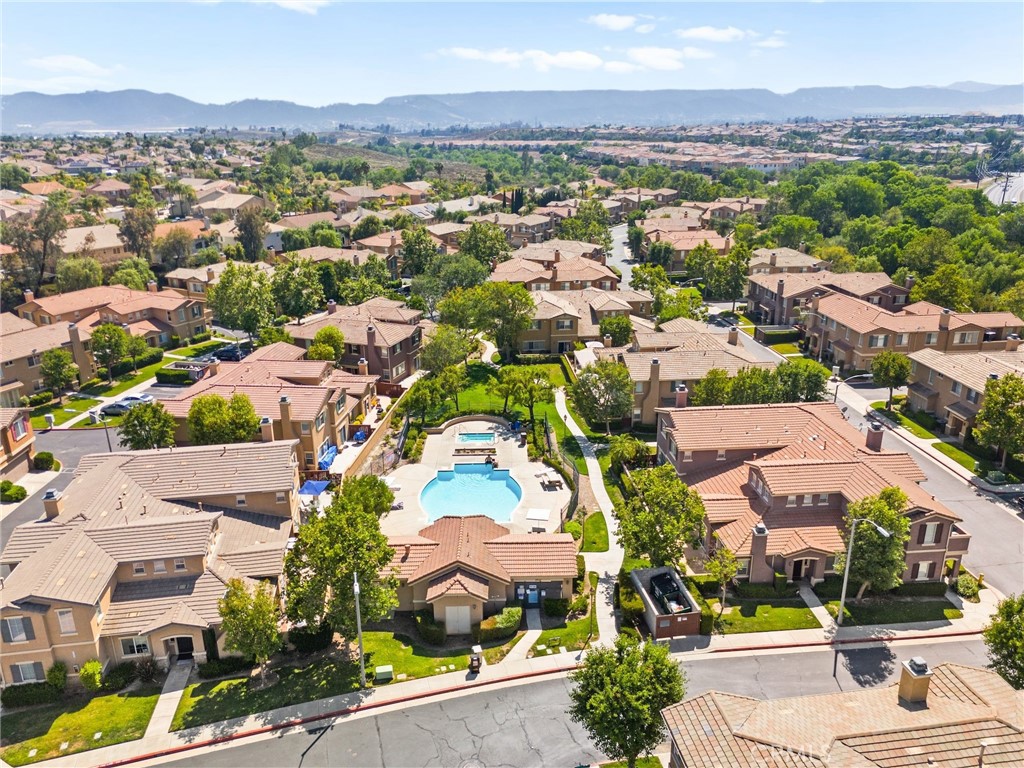 MLS #OC25136647 img 41