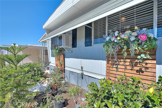 Detail Gallery Image 4 of 49 For 1255 Amethyst St #49,  Mentone,  CA 92359 - 2 Beds | 2 Baths