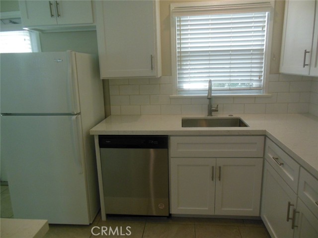 Detail Gallery Image 6 of 8 For 3520 Brayton, Long Beach,  CA 90803 - 2 Beds | 1 Baths