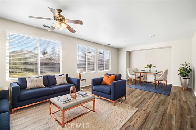 Detail Gallery Image 7 of 47 For 1232 Sunburst, Beaumont,  CA 92223 - 4 Beds | 3 Baths