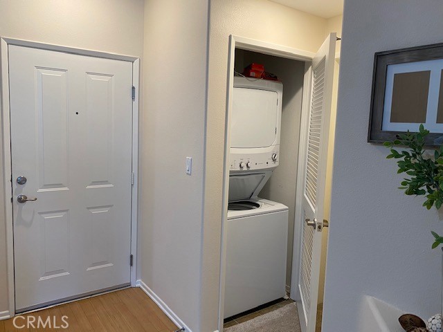 Detail Gallery Image 3 of 15 For 2442 Watermarke Pl, Irvine,  CA 92612 - 1 Beds | 1 Baths