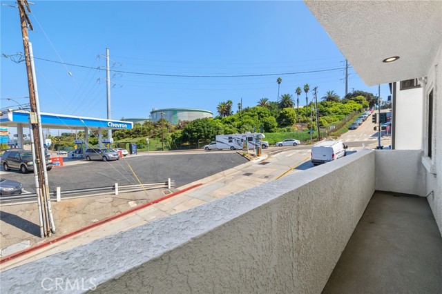 208 45th Street, Manhattan Beach CA: https://media.crmls.org/medias/e98cfccd-26a6-483c-96a8-e29fd40d8d73.jpg