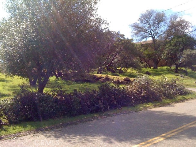 Detail Gallery Image 5 of 5 For 18267 N Shore Dr, Hidden Valley Lake,  CA 95467 - – Beds | – Baths