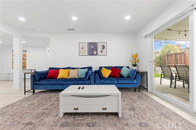19378 Fadden Street, Rowland Heights CA: https://media.crmls.org/medias/e98d72af-83f4-4dab-9f56-e7e87d318391.jpg