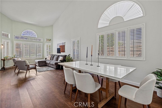 28777 Kathleen Avenue, Saugus CA: https://media.crmls.org/medias/e98eaa53-8219-43c9-81fb-1128732d508e.jpg