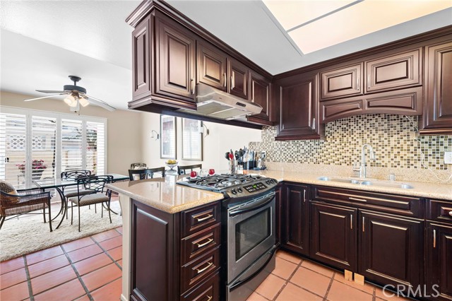 Detail Gallery Image 12 of 30 For 3340 E Collins Ave #30,  Orange,  CA 92867 - 3 Beds | 2/1 Baths