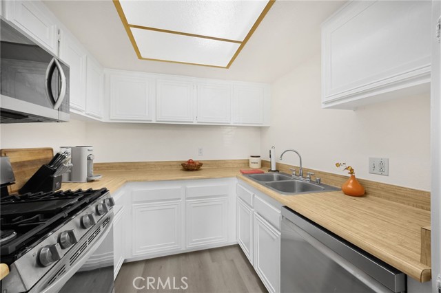 Detail Gallery Image 13 of 27 For 1428 Vista Grande, Fullerton,  CA 92835 - 3 Beds | 2/1 Baths