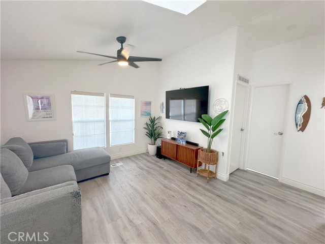 Detail Gallery Image 15 of 37 For 21851 Newland St. #137,  Huntington Beach,  CA 92646 - 3 Beds | 2 Baths