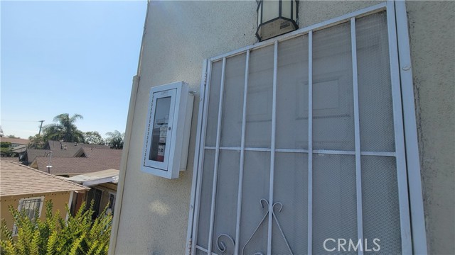 2415 E 7th Street, Long Beach CA: https://media.crmls.org/medias/e992bf72-9a61-48de-b1f4-e31655ac491a.jpg