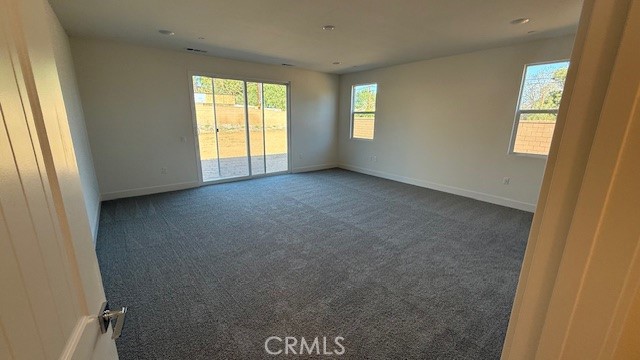 Detail Gallery Image 11 of 13 For 5829 Saddlehorn Ln, Jurupa Valley,  CA 92509 - 4 Beds | 3 Baths