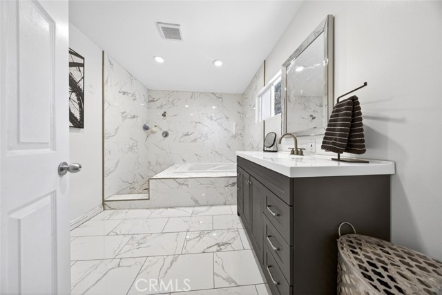 Detail Gallery Image 49 of 61 For 14942 Bryant, Panorama City,  CA 91402 - 3 Beds | 2 Baths