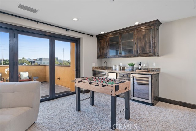 212 Baltimore Avenue, Huntington Beach CA: https://media.crmls.org/medias/e99326d9-09da-427d-bfc1-2268e5baa3b4.jpg