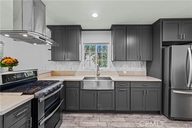 6225 Beard Street, Highland Park CA: https://media.crmls.org/medias/e9952e66-055a-40d4-bf70-29eca7a82f0f.jpg