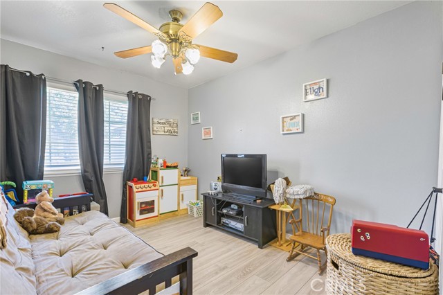 2951 S Plainfield Place, Ontario CA: https://media.crmls.org/medias/e995edeb-c160-4e60-b91d-c2b182bd1b5c.jpg