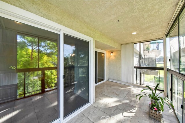 Detail Gallery Image 13 of 43 For 2393 W via Mariposa 2b,  Laguna Woods,  CA 92637 - 2 Beds | 2 Baths