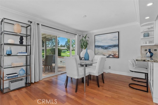 Detail Gallery Image 5 of 30 For 525 Vista Flora, Newport Beach,  CA 92660 - 3 Beds | 2/1 Baths