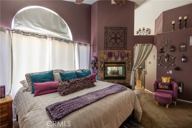 28947 Glenrock Place, Highland CA: https://media.crmls.org/medias/e998e257-9a87-4450-8aa0-28f811ff6f77.jpg