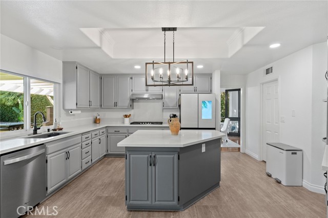 12026 Haven Crest Street, Moorpark CA: https://media.crmls.org/medias/e998ef9a-6824-4102-8838-bc897d715c67.jpg
