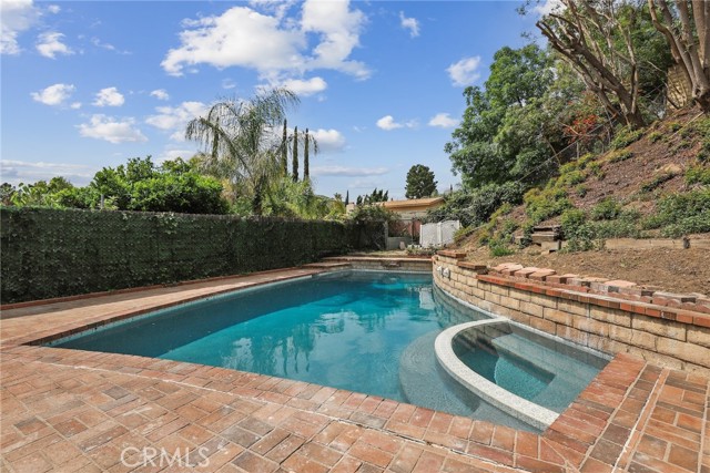 Detail Gallery Image 29 of 34 For 12635 Dorina Pl, Granada Hills,  CA 91344 - 5 Beds | 3/1 Baths