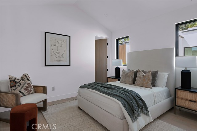 4455 Katherine Avenue, Sherman Oaks CA: https://media.crmls.org/medias/e99c857d-e6cf-4cba-9a13-e559a1934e39.jpg