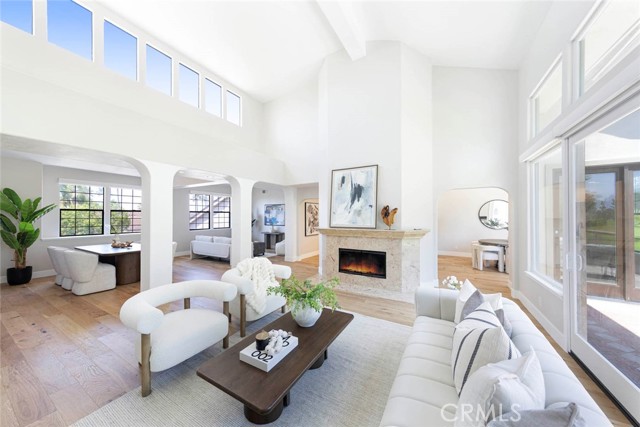 Detail Gallery Image 10 of 48 For 90 Ocean Vista, Newport Beach,  CA 92660 - 2 Beds | 2/1 Baths